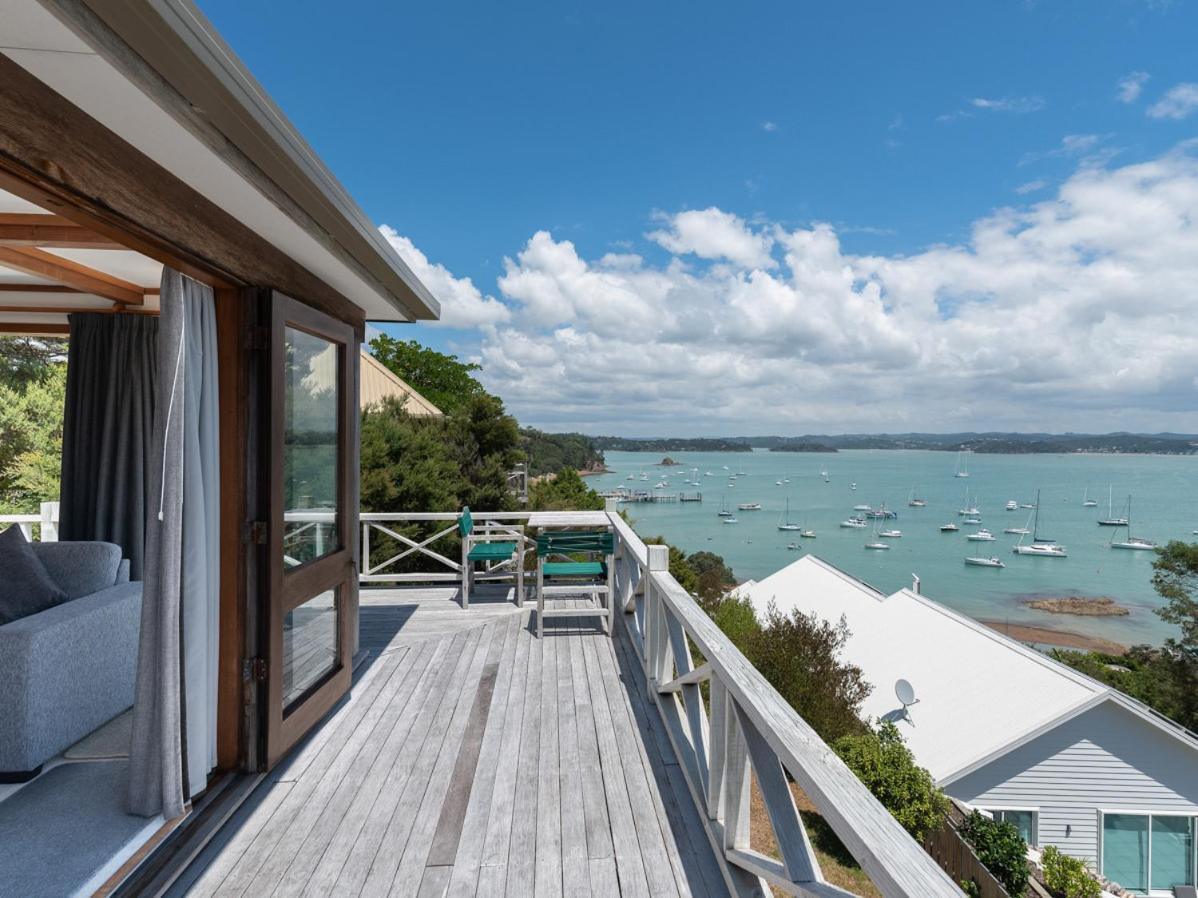 Te Maiki Escape - Russell Holiday Home Exteriör bild
